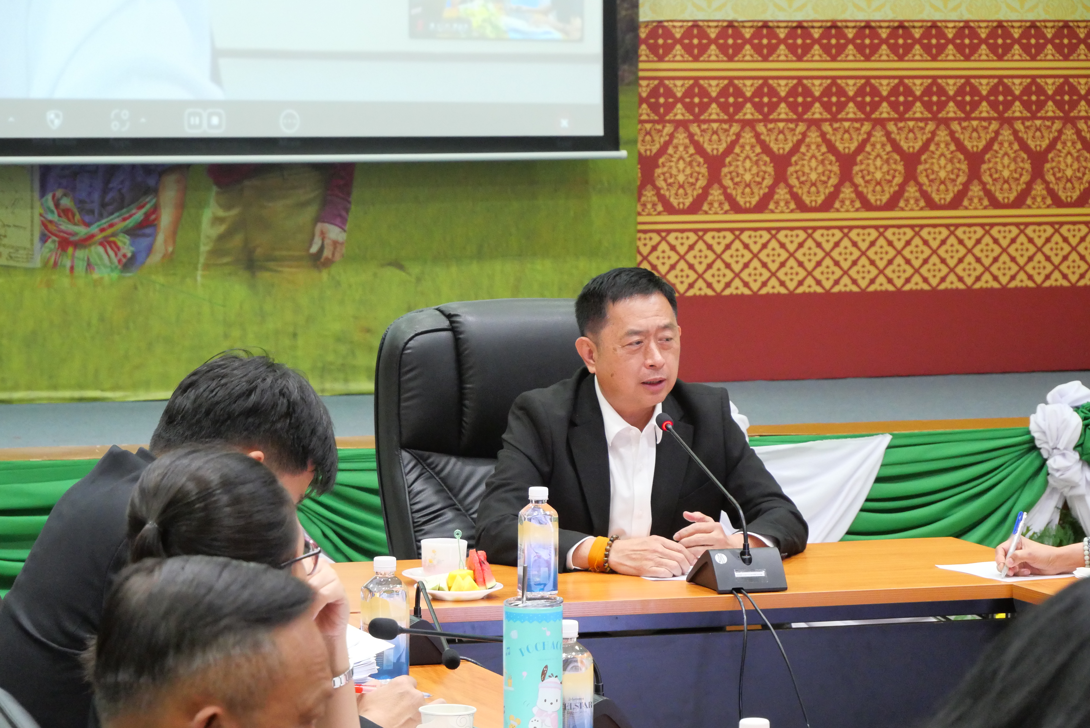 title - ส.ป.ก. ประชุมติดตามผลการจัดที่ดินตามข้อ 62